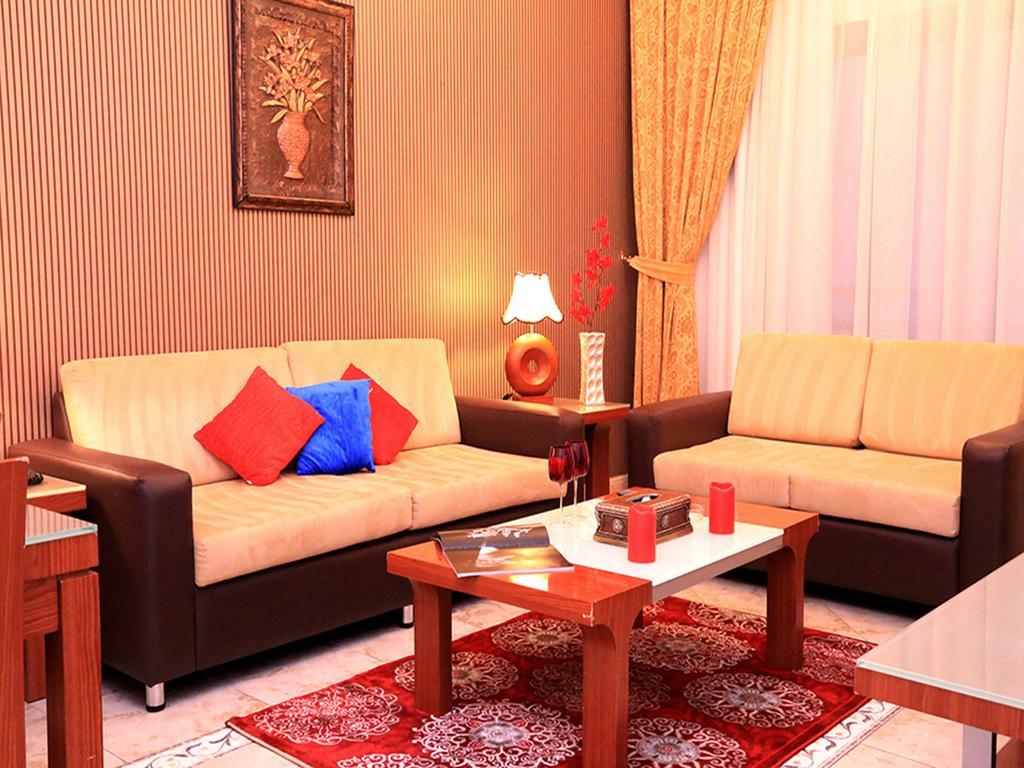 Arcadia Hotel Suites Σάρτζα Δωμάτιο φωτογραφία