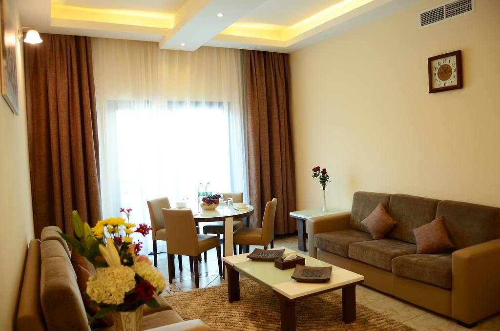 Arcadia Hotel Suites Σάρτζα Εξωτερικό φωτογραφία