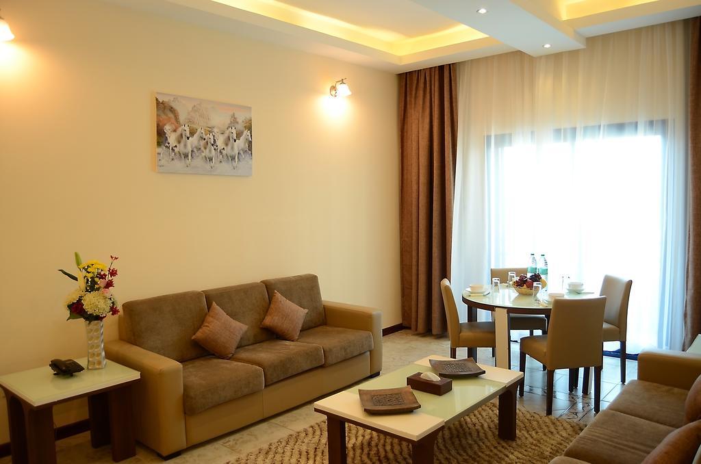 Arcadia Hotel Suites Σάρτζα Εξωτερικό φωτογραφία